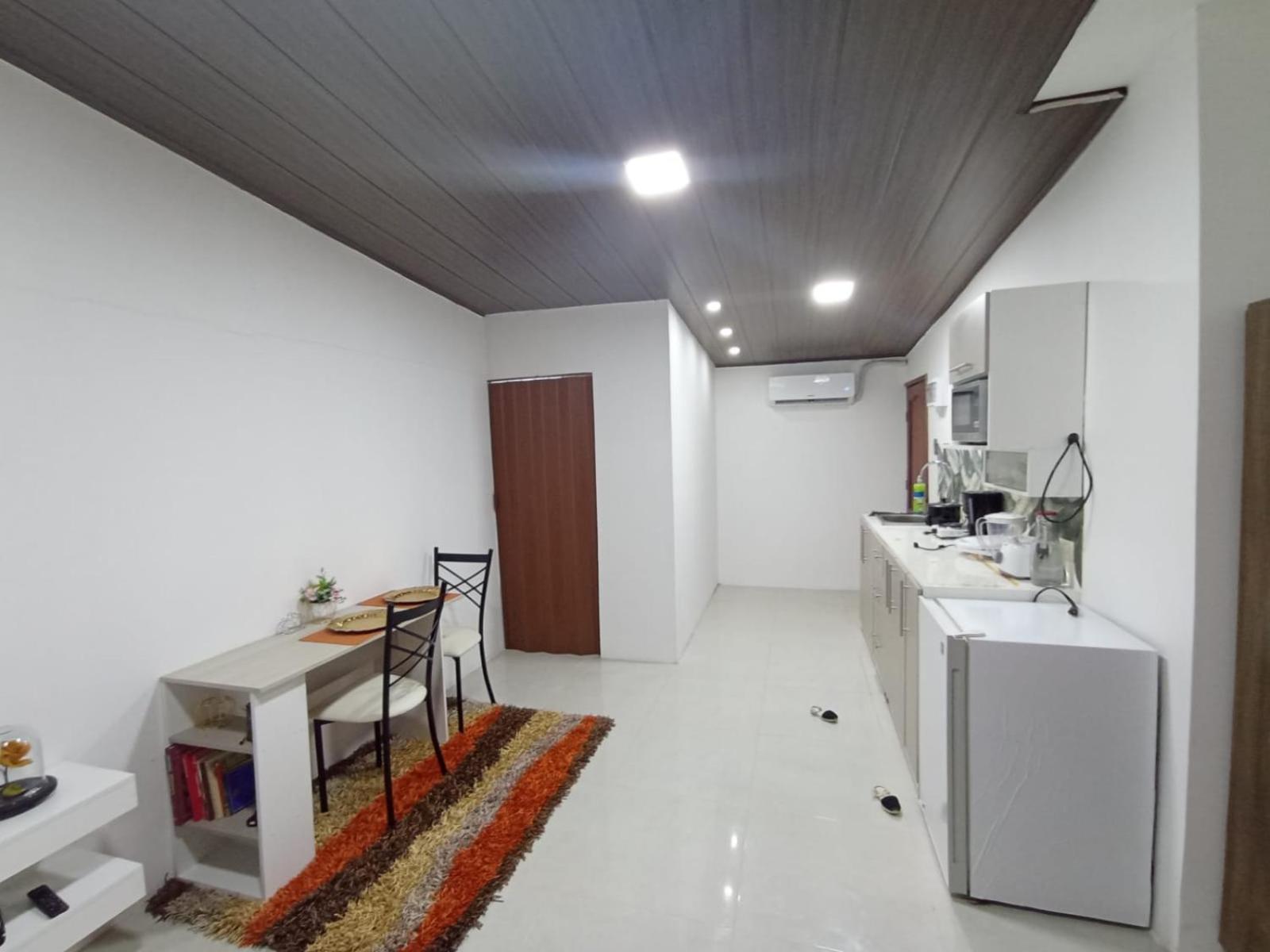 Suite Elegante En Urbanizacion Privada Machala Exterior photo
